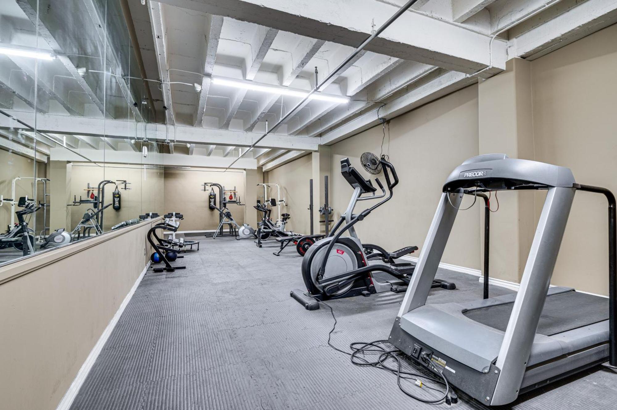 Downtown Angeles With Rooftop Pool Access * Los Ángeles