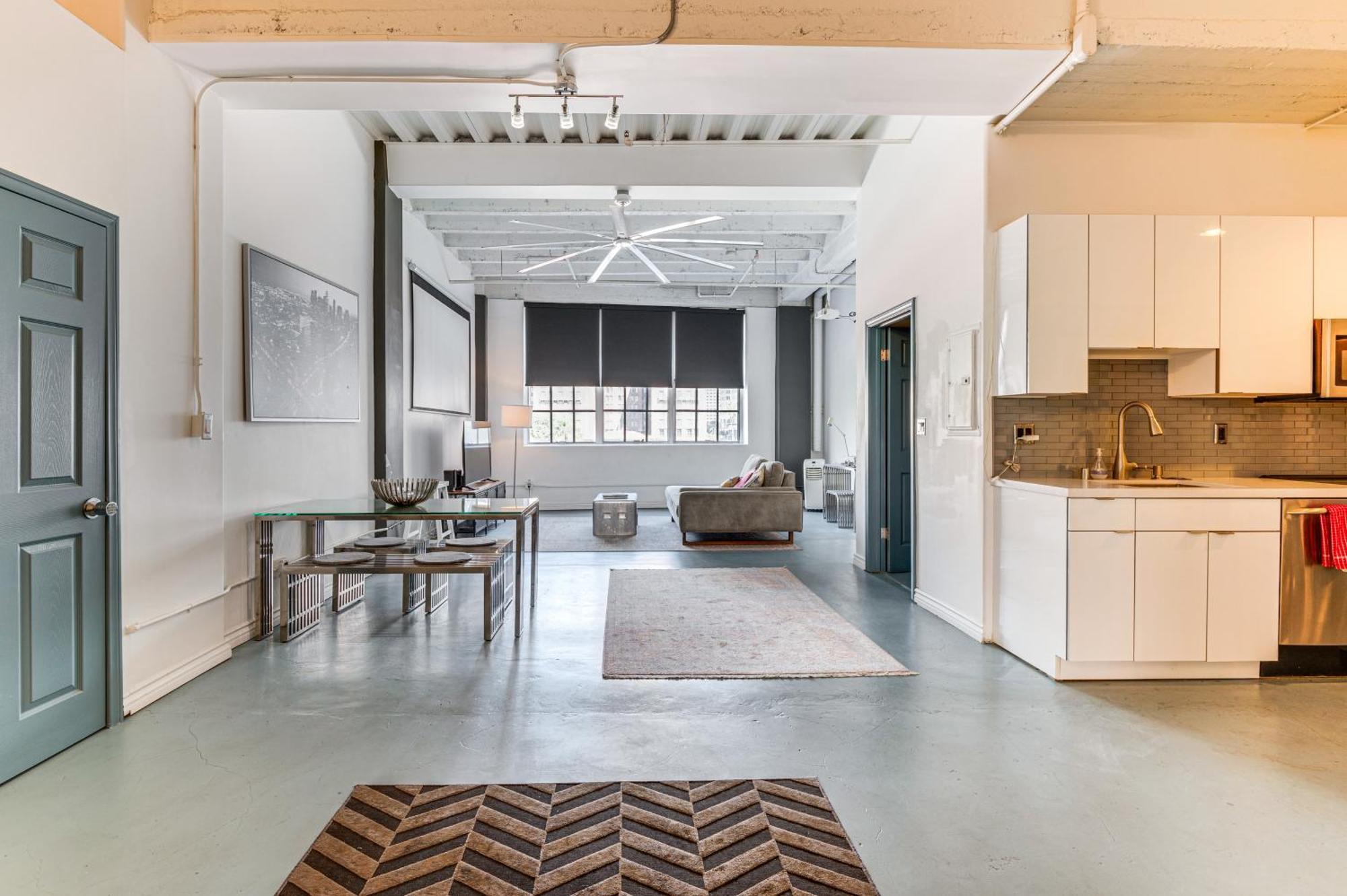 Downtown Angeles With Rooftop Pool Access *